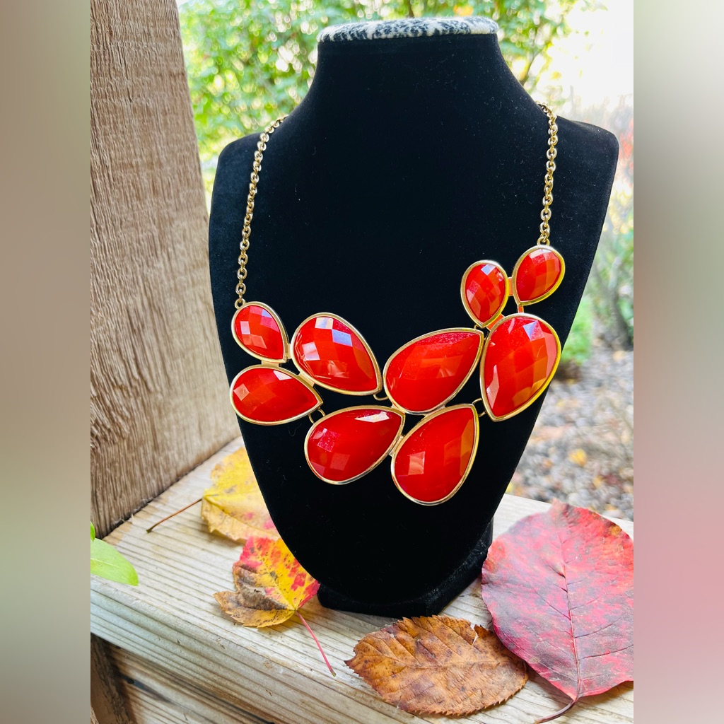 Coral Faceted Faux Jeweled Tiered GoldTone Chain Lobster Clasp Necklace